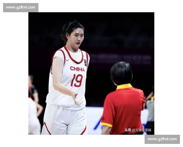 央视直击女篮中日对决:张子宇内线无解,宫鲁鸣战术显神威